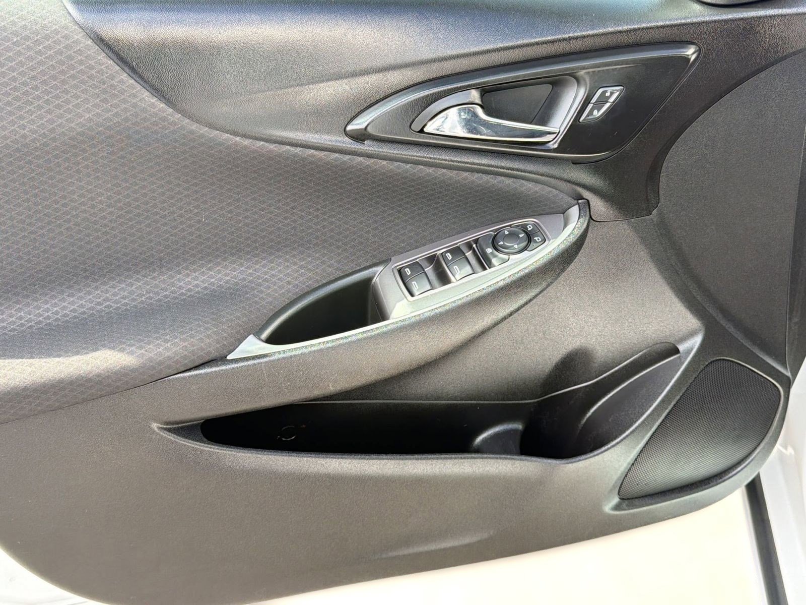 Used 2020 Chevrolet Malibu RS FWD image 12