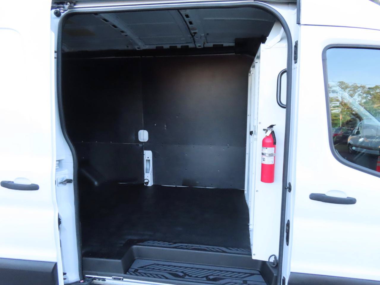 Used 2019 Ford Transit 150 148 Medium Roof RWD image 11