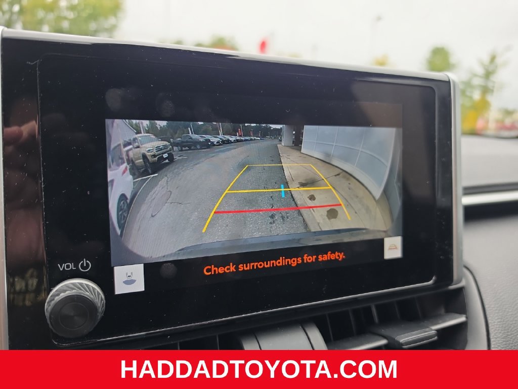 Used 2023 Toyota RAV4 LE AWD/4WD image 18