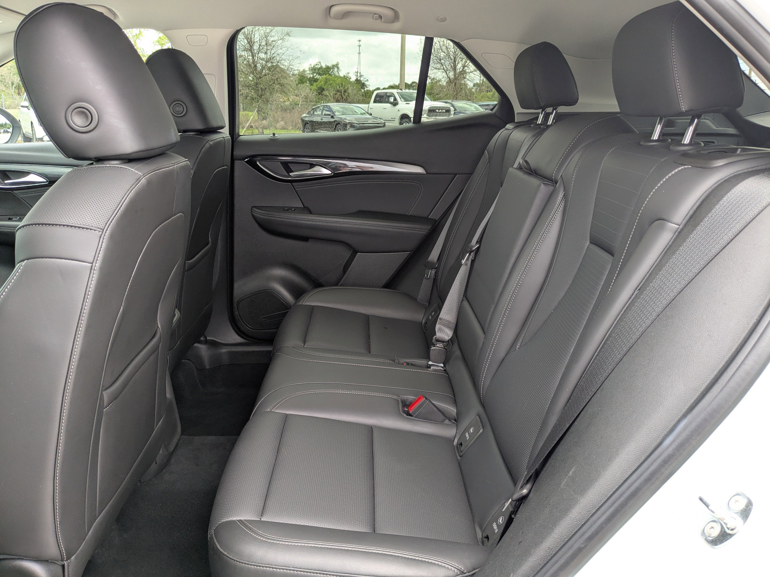 Used 2024 Buick Envision Preferred image 15