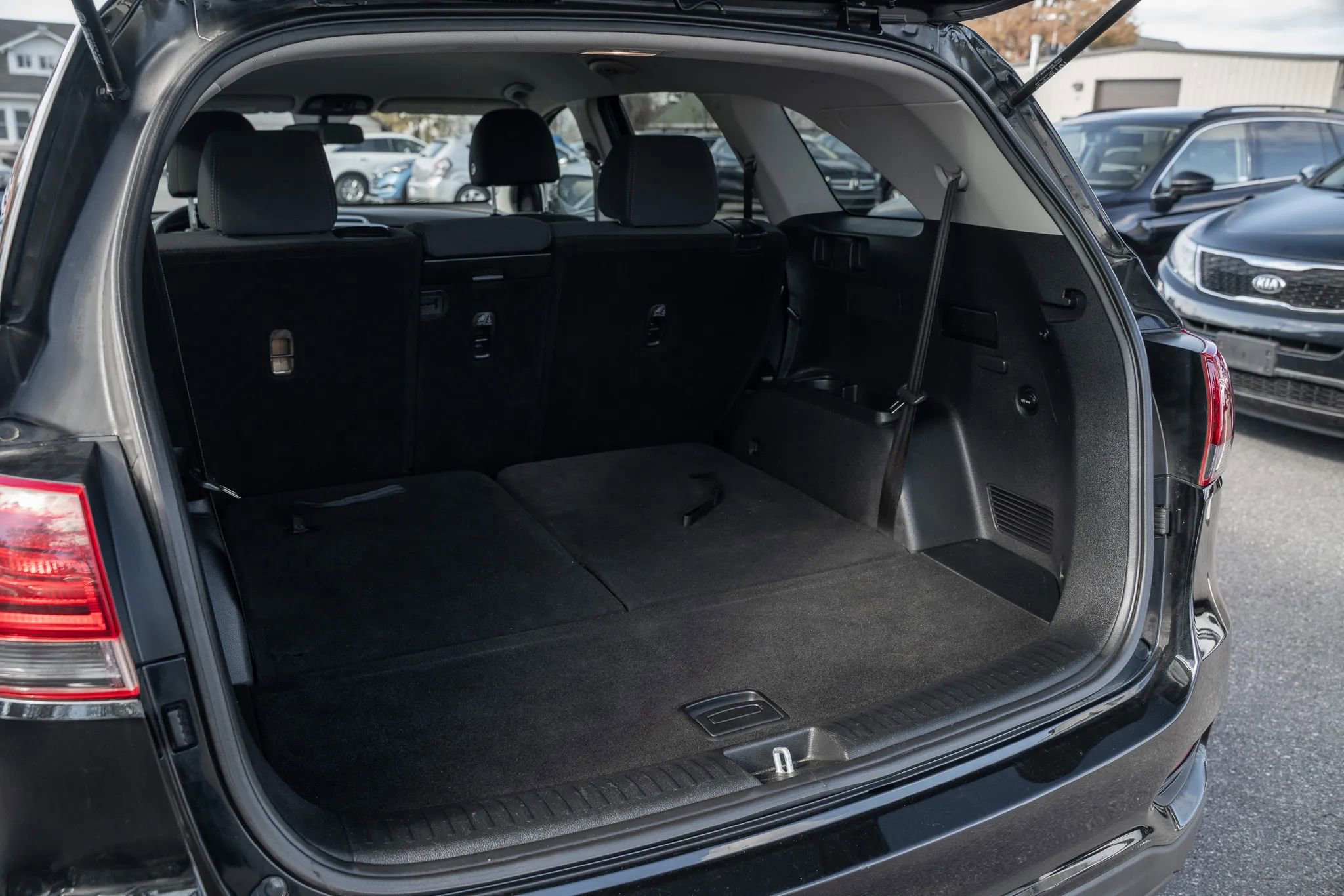 Used 2019 Kia Sorento LX image 10