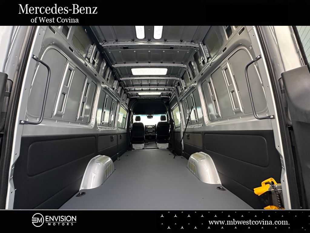 New 2023 Mercedes-Benz Sprinter 2500 image 14
