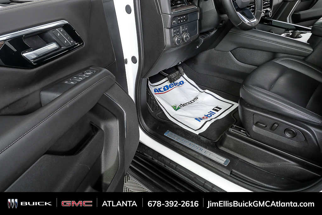 Used 2025 Chevrolet Tahoe LT AWD/4WD image 7
