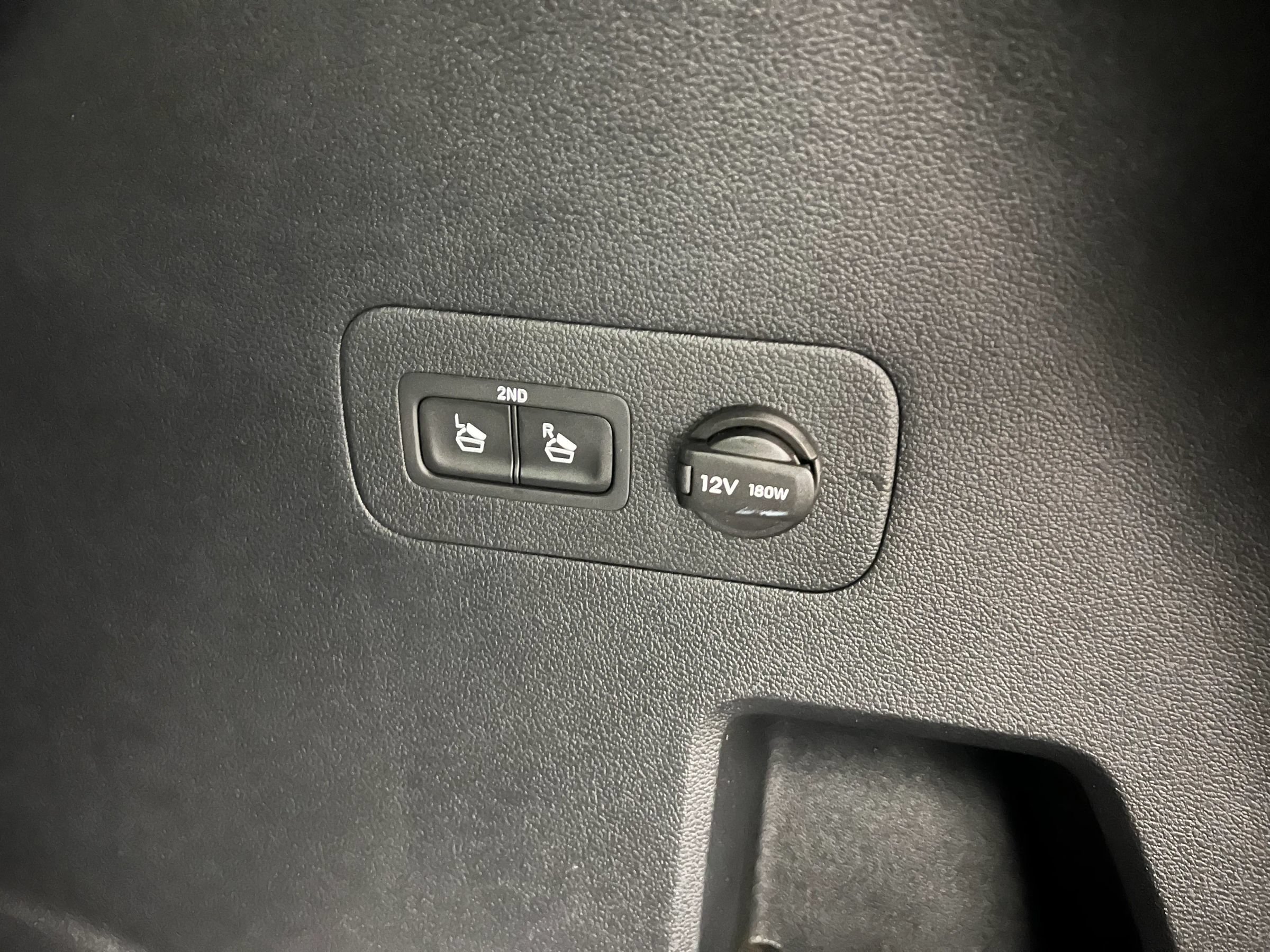Used 2019 Hyundai Santa Fe SEL AWD/4WD image 27