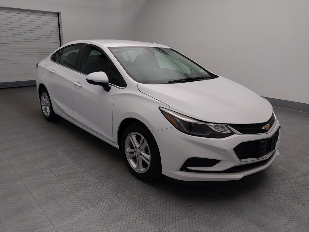 Used 2018 Chevrolet Cruze LT FWD image 13