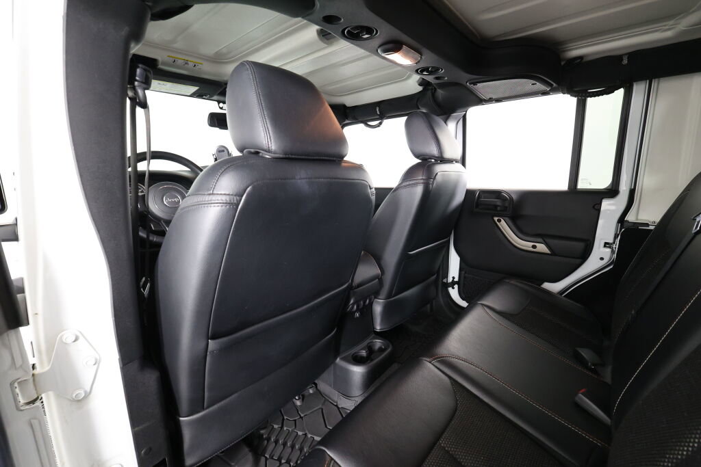 Used 2017 Jeep Wrangler 75th Anniversary image 14