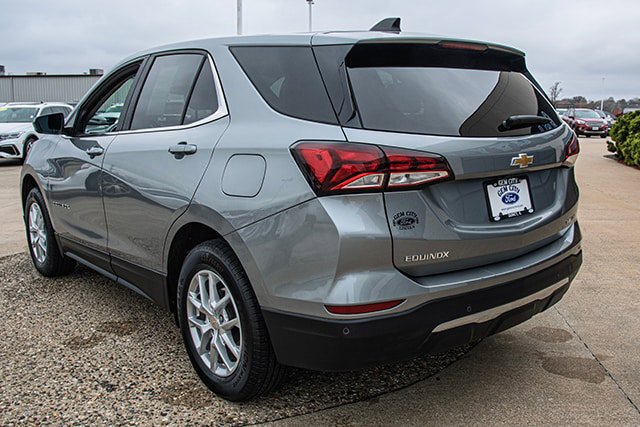 Used 2024 Chevrolet Equinox LT image 3