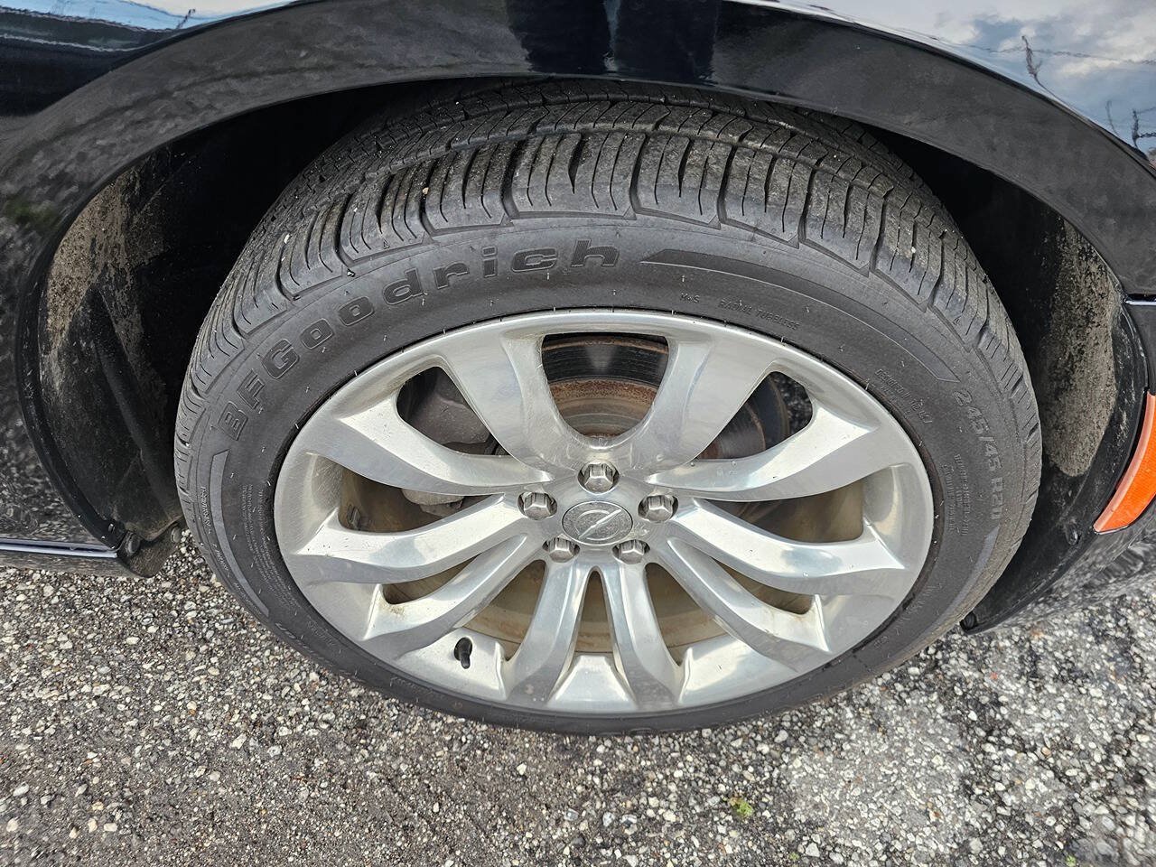 Used 2019 Chrysler 300 Touring w/ Quick Order Package 2EF RWD image 10