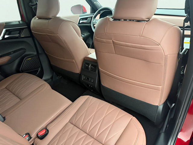 New 2026 Mitsubishi Outlander SEL FWD image 27