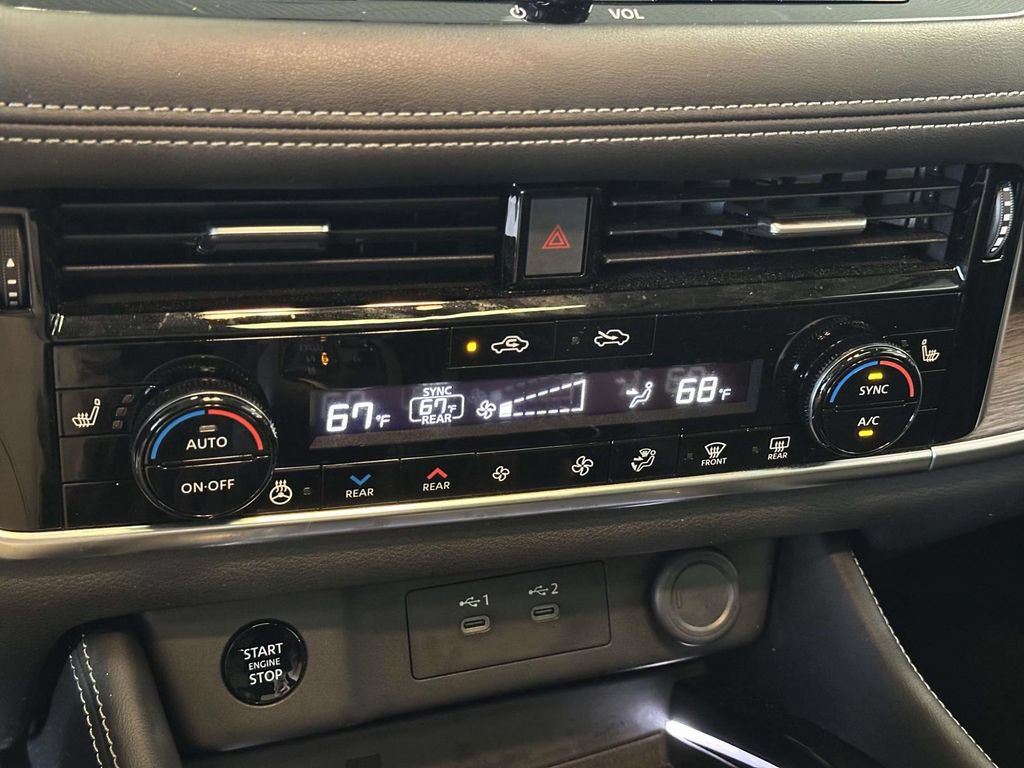 Used 2025 Nissan Rogue Platinum w/ Platinum Premium Package AWD/4WD image 33