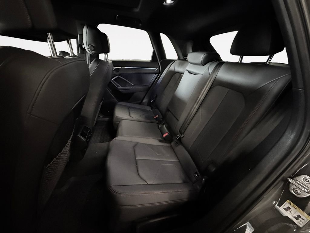 Used 2025 Audi Q3 2.0T Premium Plus w/ Premium Plus Package image 12