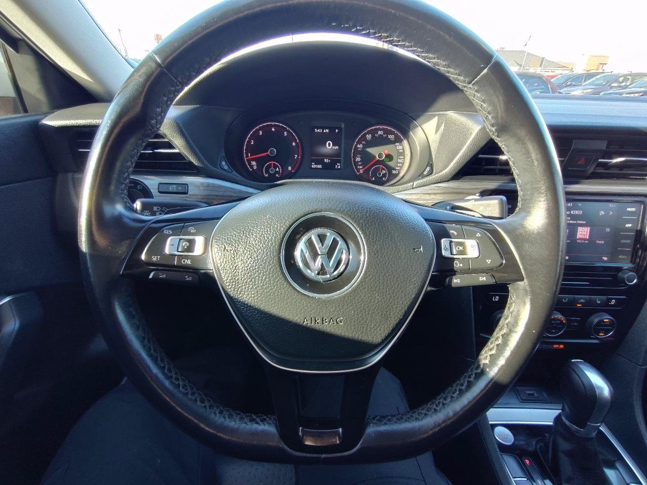 Used 2020 Volkswagen Passat 2.0T R-Line FWD image 18