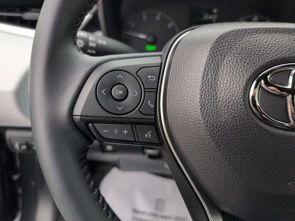 Certified 2024 Toyota Corolla SE w/ Convenience Package image 19