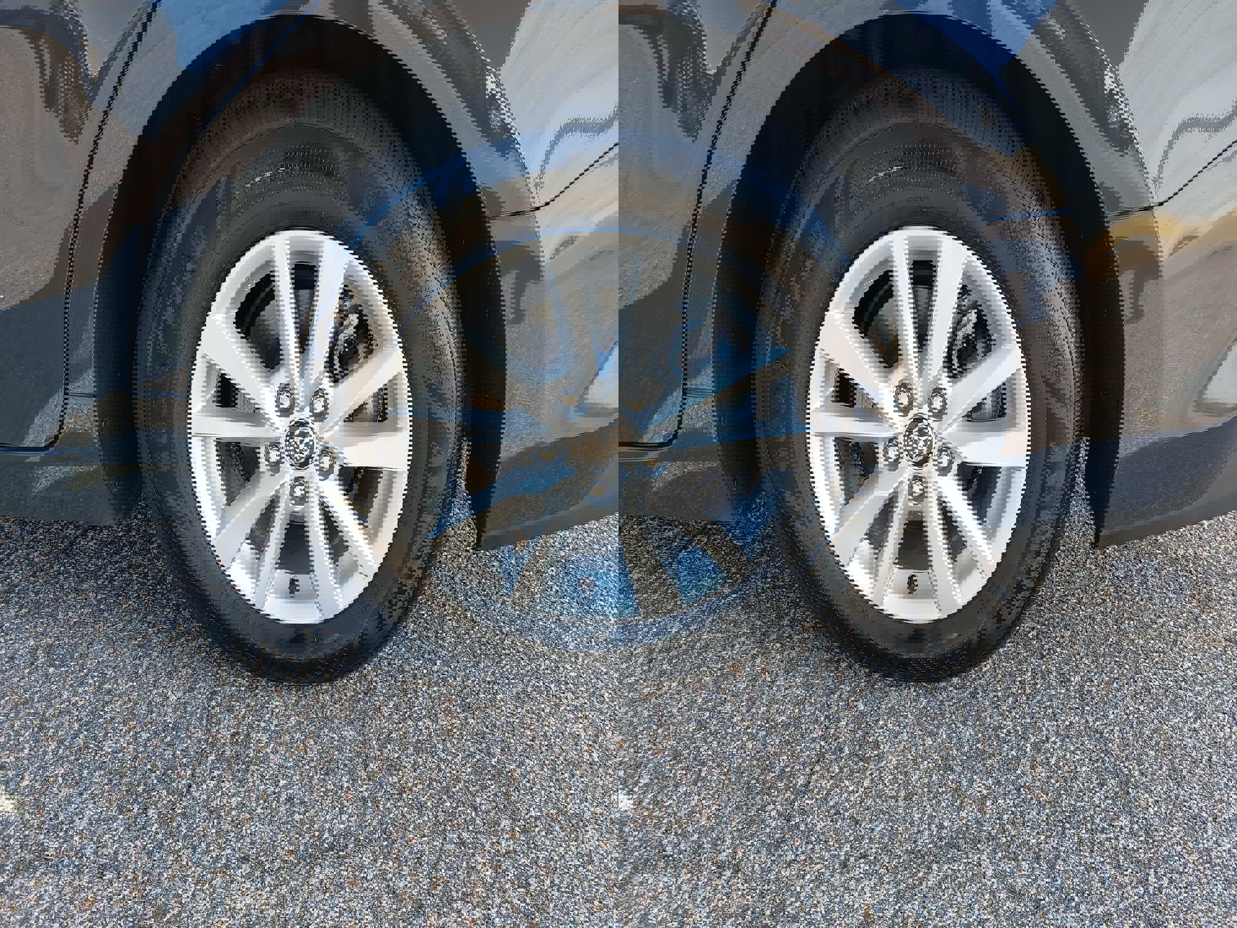 Used 2025 Toyota Camry LE image 36