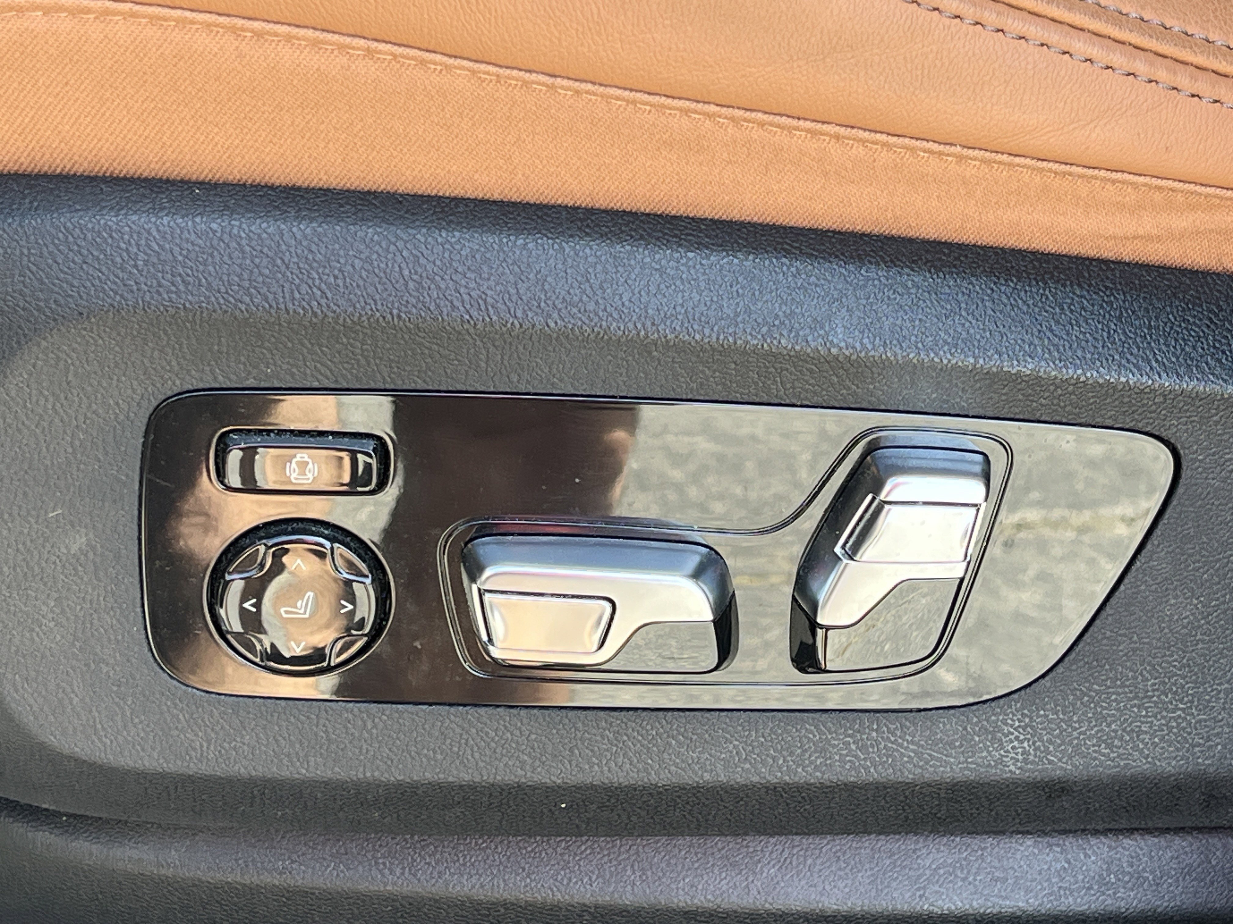 Used 2026 BMW X6 xDrive40i image 23