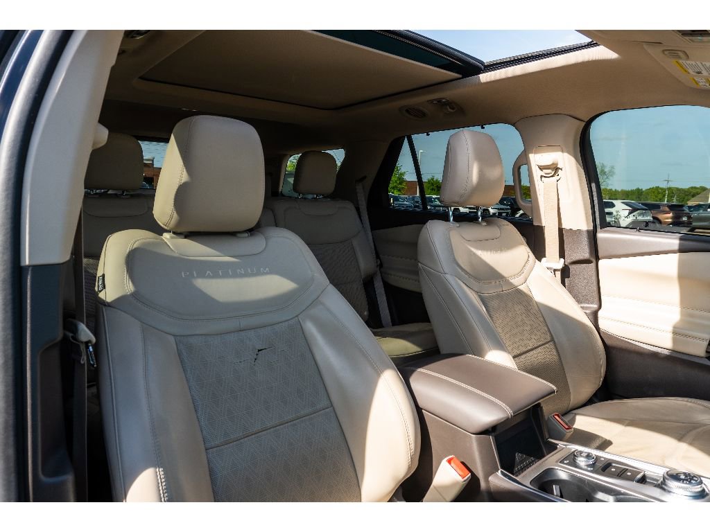 Used 2021 Ford Explorer Platinum w/ Equipment Group 601A image 21