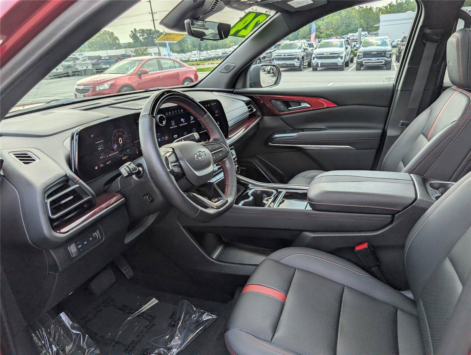 Used 2024 Chevrolet Traverse RS w/ LPO, Floor Liner Package AWD/4WD image 18