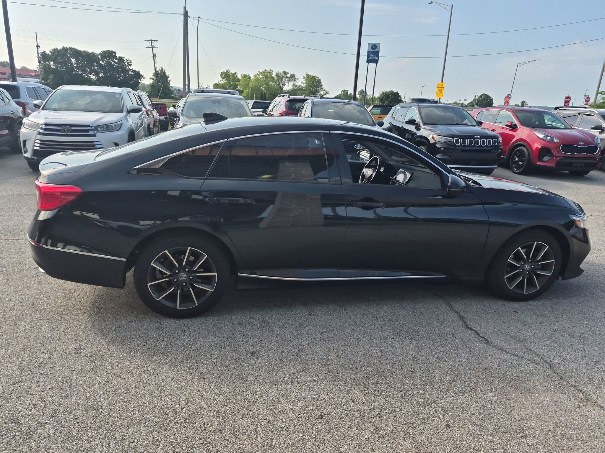 Used 2021 Honda Accord EX-L image 8
