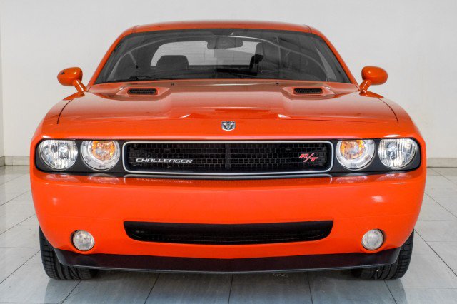 Used 2009 Dodge Challenger R/T RWD image 3