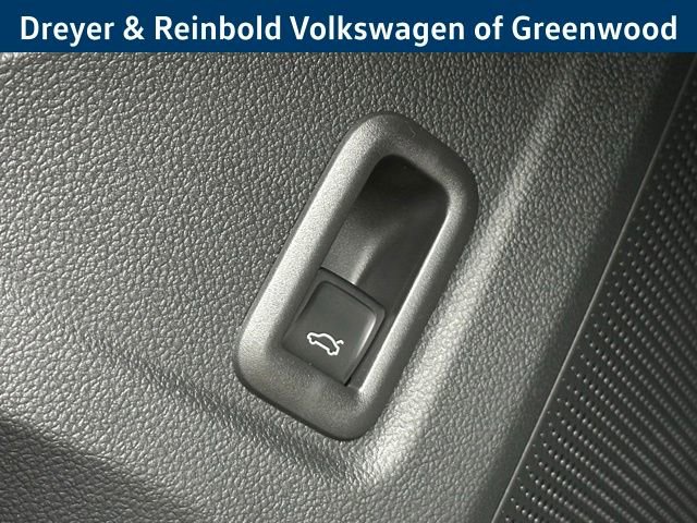 New 2026 Volkswagen Tiguan SE image 23