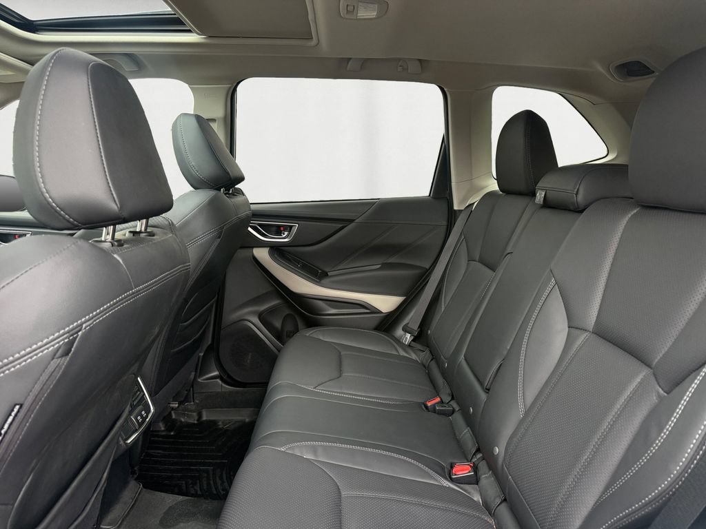 Used 2024 Subaru Forester Limited AWD/4WD image 14