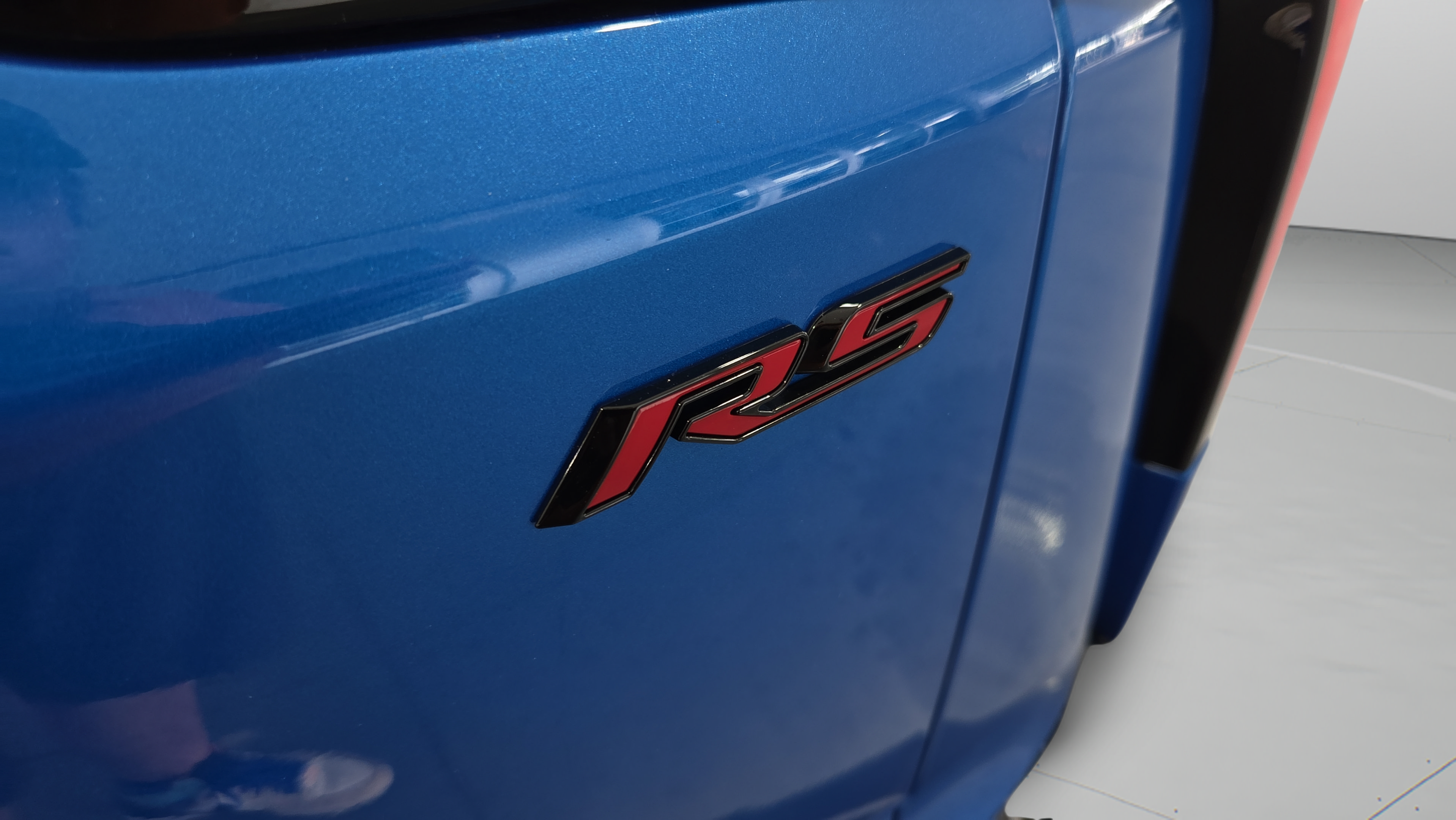 New 2026 Chevrolet Blazer EV RS w/ LPO, Tech Bronze Package FWD image 32