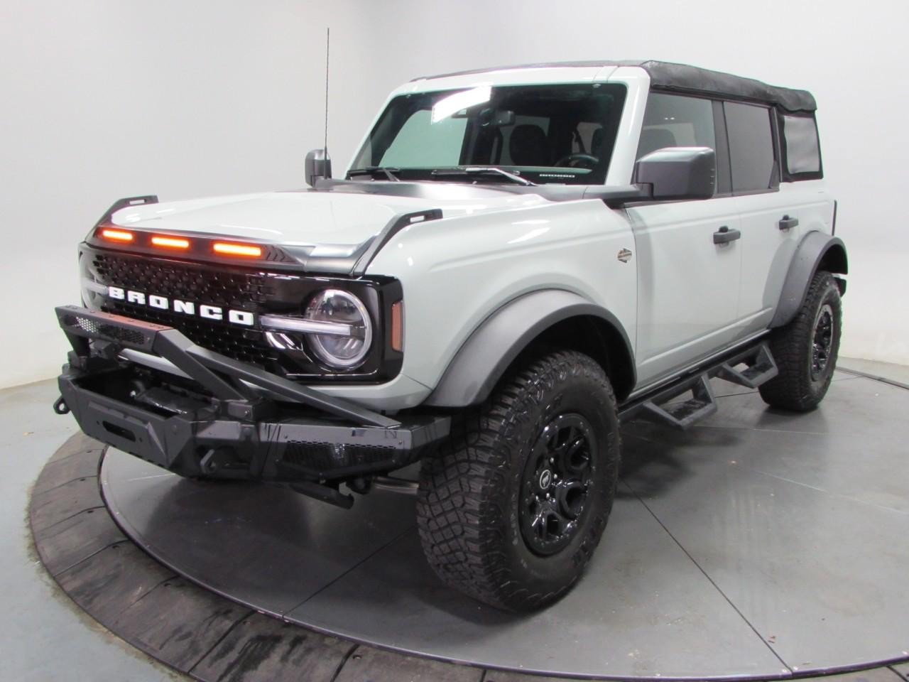 Used 2023 Ford Bronco Wildtrak AWD/4WD image 3