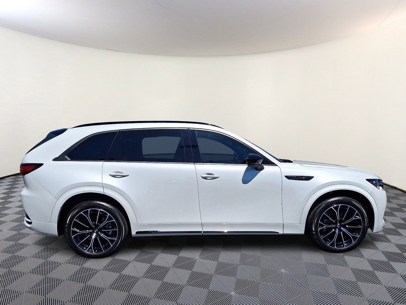 Used 2025 MAZDA CX-70 3.3 Turbo S w/ Premium Package AWD/4WD image 8