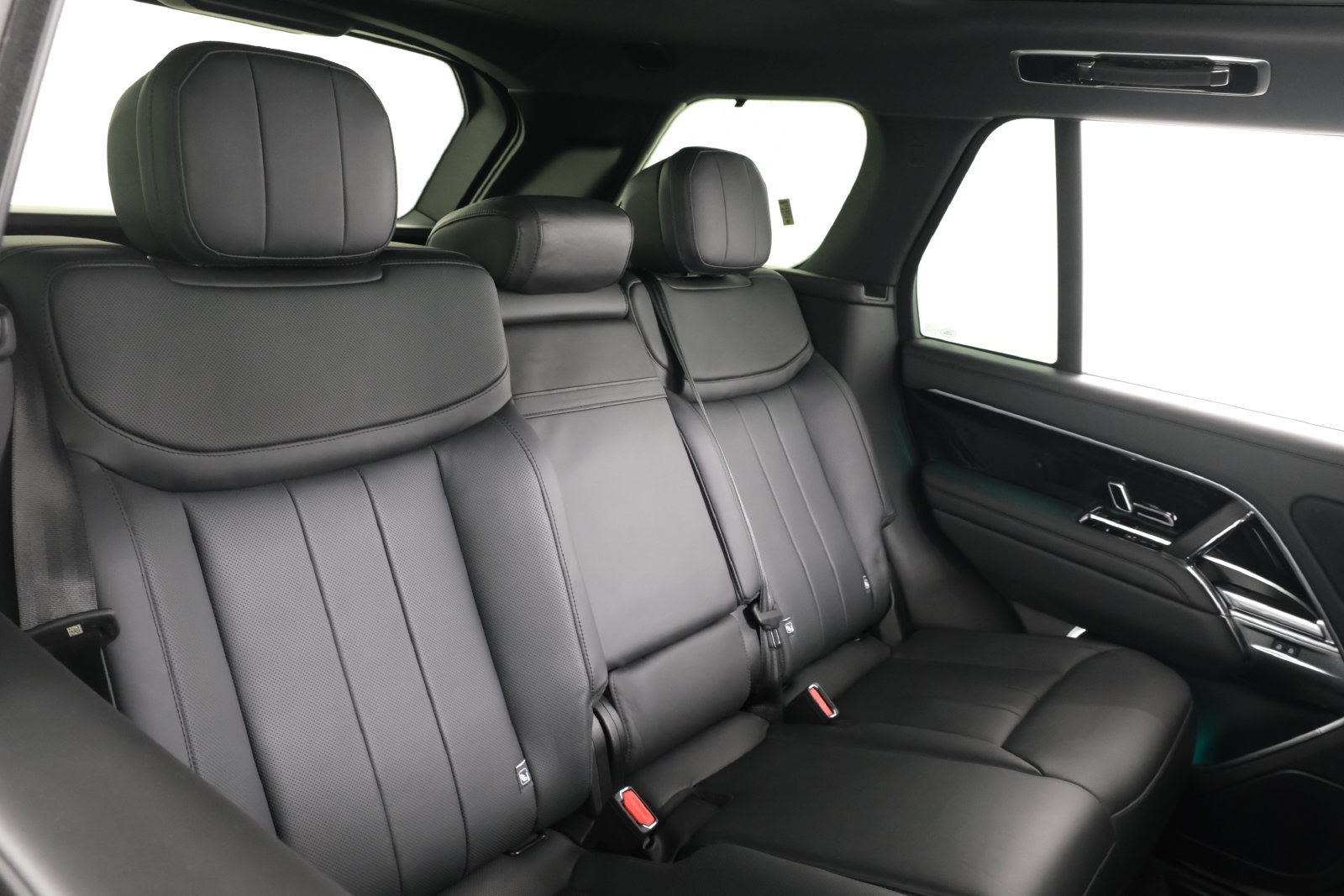Used 2023 Land Rover Range Rover SE AWD/4WD image 40