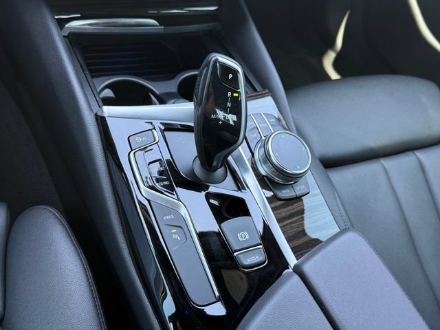 Used 2018 BMW 530e RWD image 15