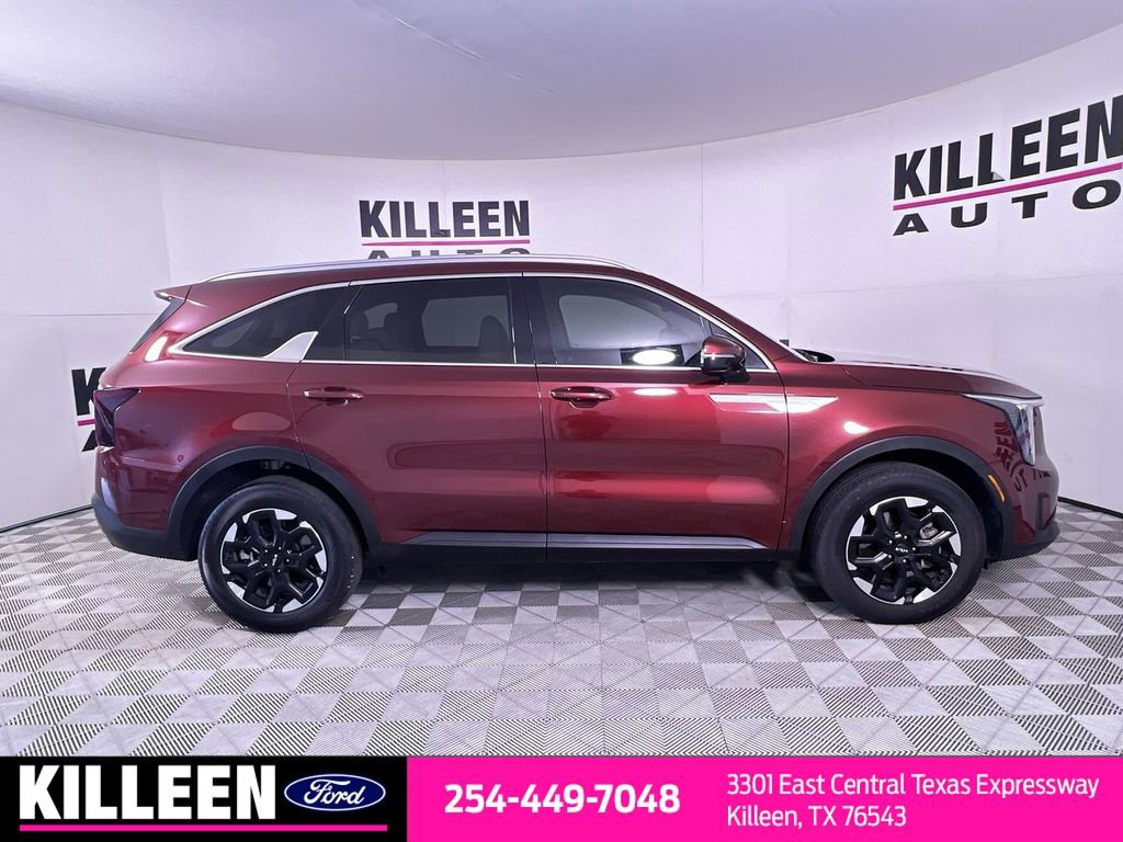 Used 2024 Kia Sorento S w/ Panoramic Sunroof Package image 9