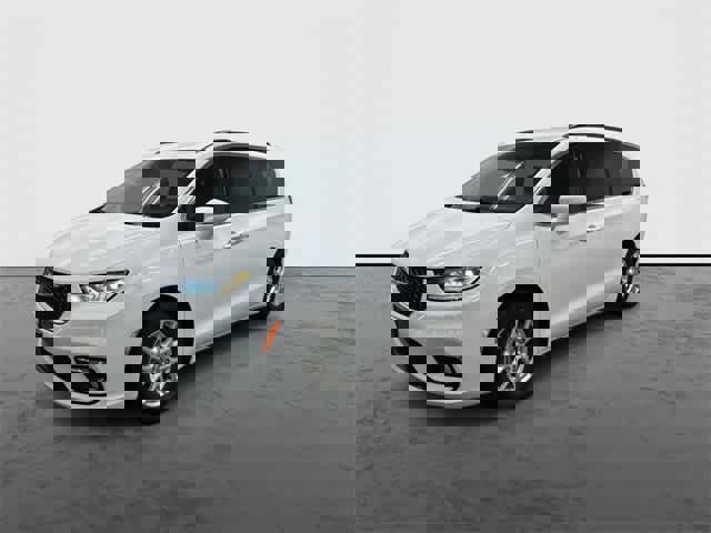 Used 2022 Chrysler Pacifica Touring-L image 8