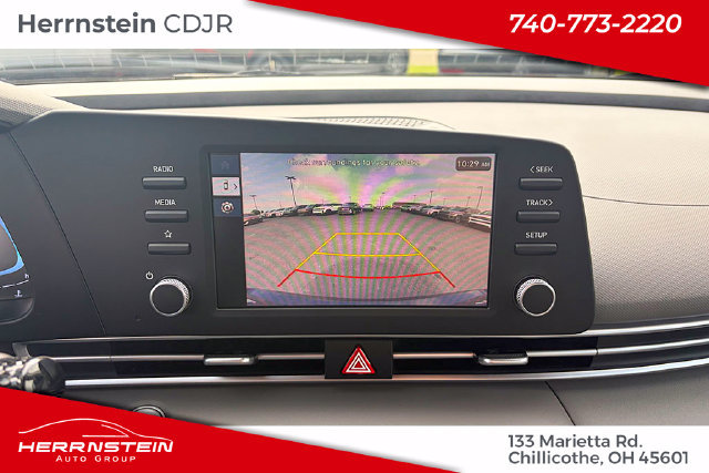 Used 2025 Hyundai Elantra Sport FWD image 11