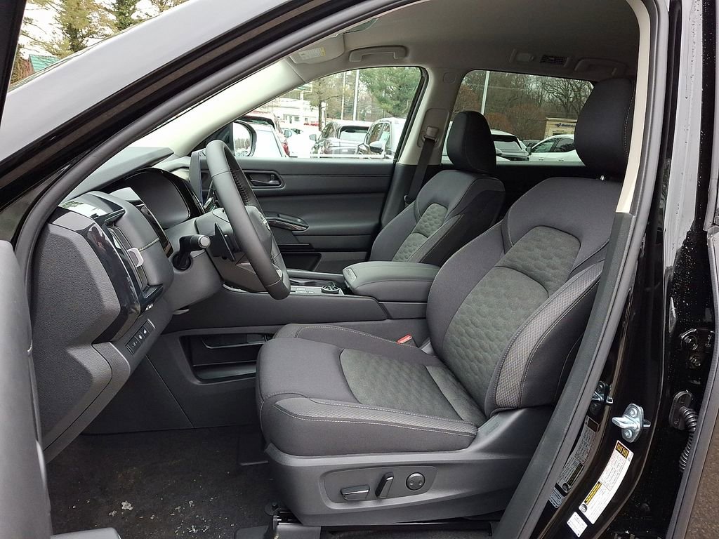 New 2026 Nissan Pathfinder SV AWD/4WD image 7
