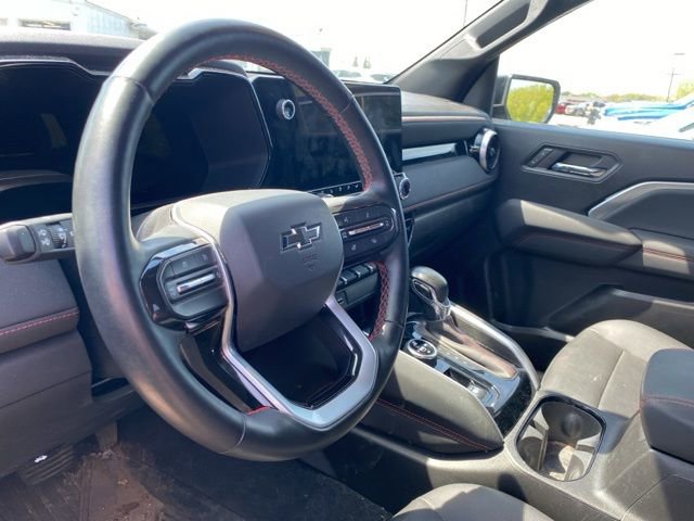 Used 2024 Chevrolet Colorado Z71 w/ Z71 Convenience Package 2 AWD/4WD image 12