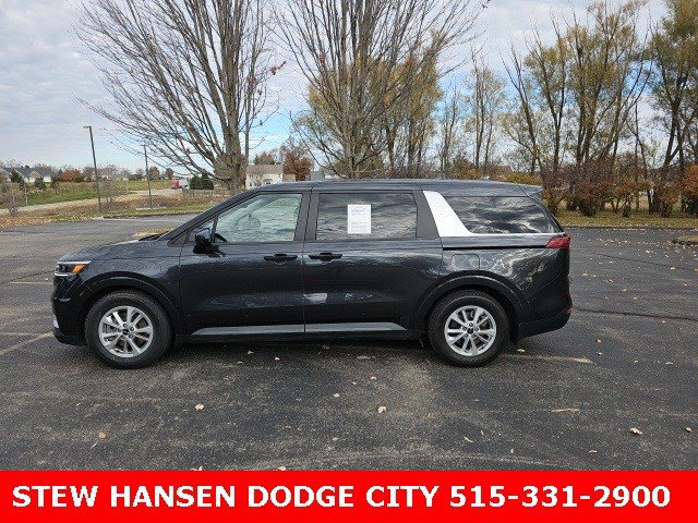 Used 2022 Kia Carnival LX