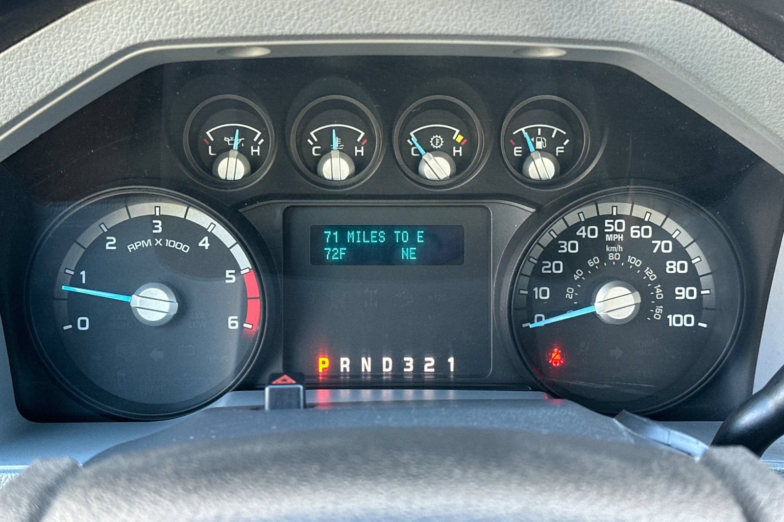 Used 2014 Ford F550 2WD Regular Cab Super Duty image 21