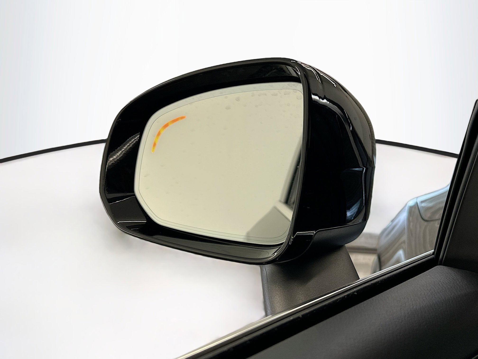 Used 2025 Volvo XC90 B6 Plus image 16