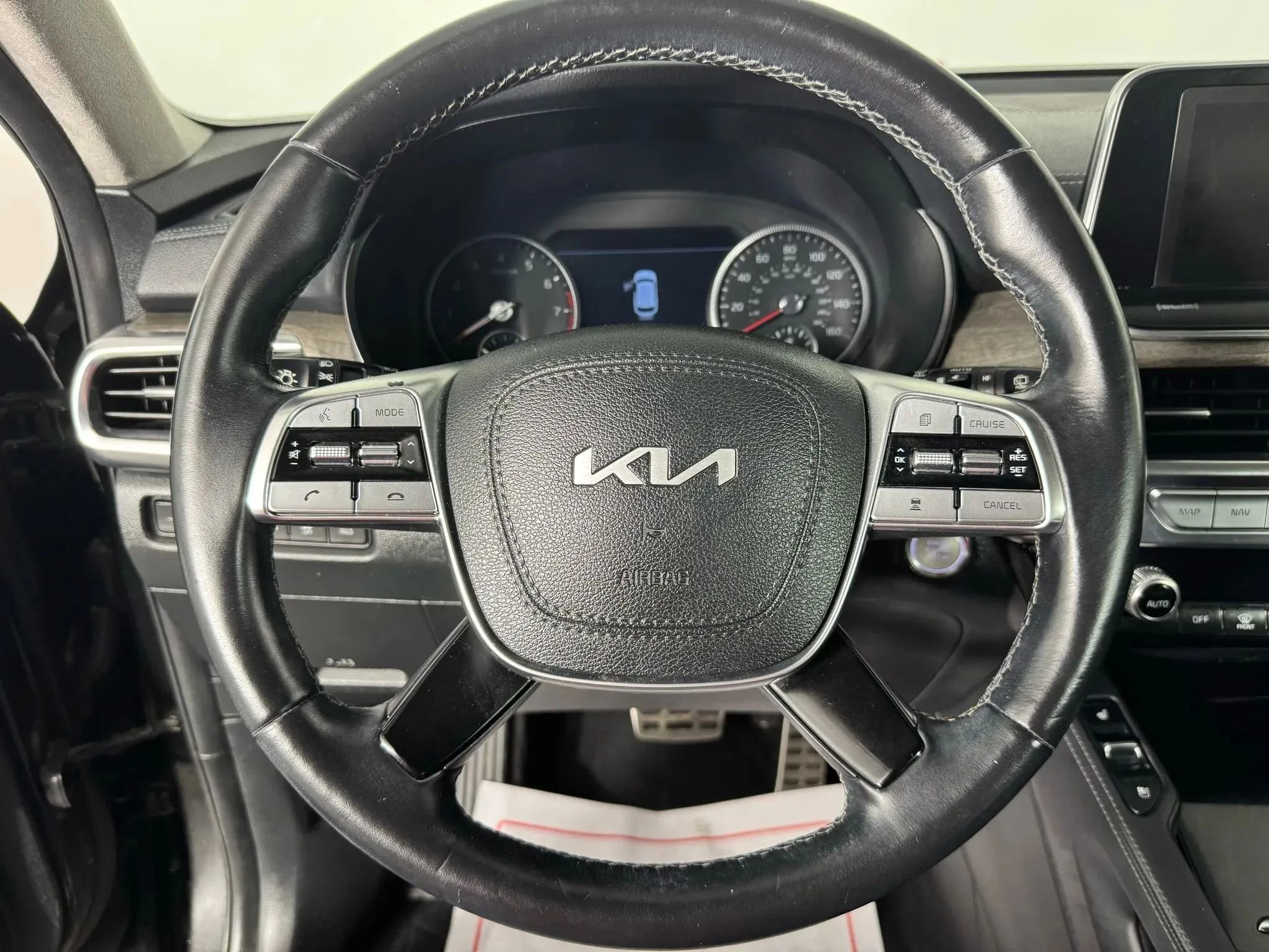 Used 2022 Kia Telluride SX w/ SX Prestige Package AWD/4WD image 13