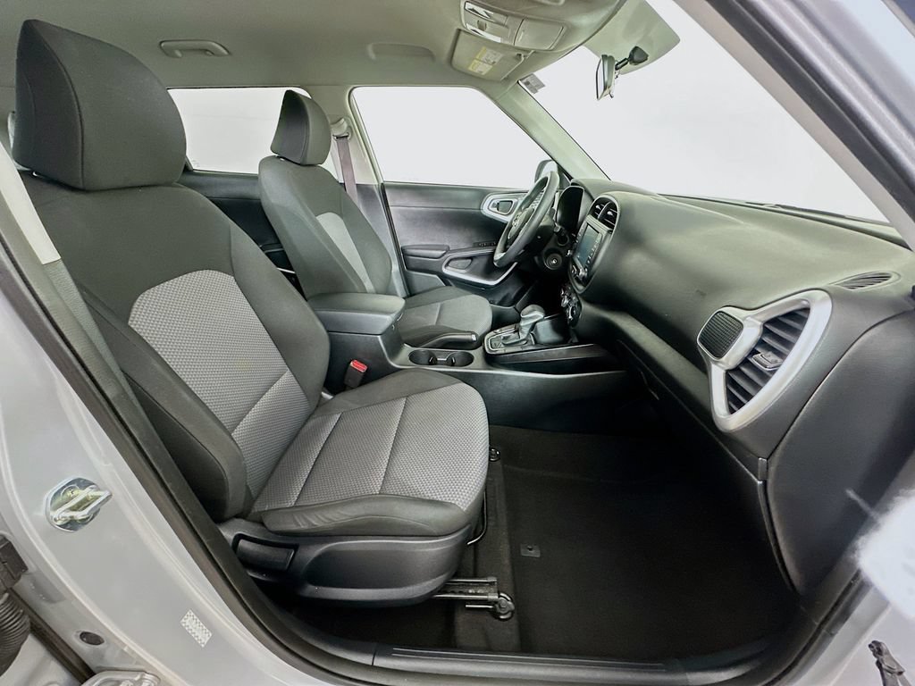 Certified 2021 Kia Soul LX FWD image 7