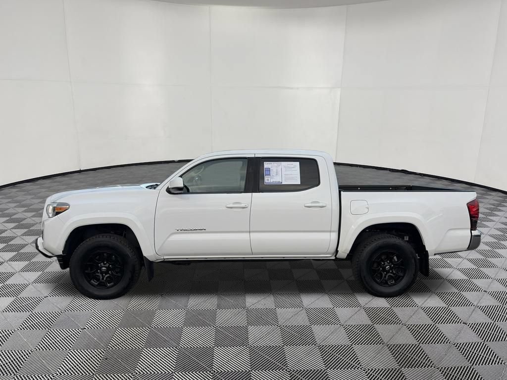 Used 2019 Toyota Tacoma SR5 AWD/4WD image 5