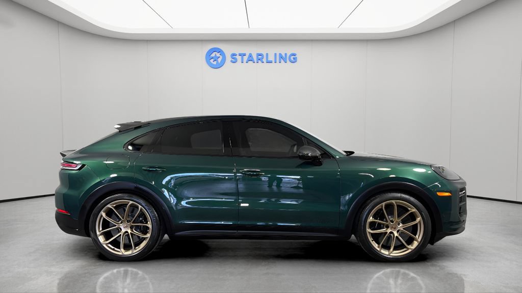 Used 2025 Porsche Cayenne Turbo GT AWD/4WD image 12