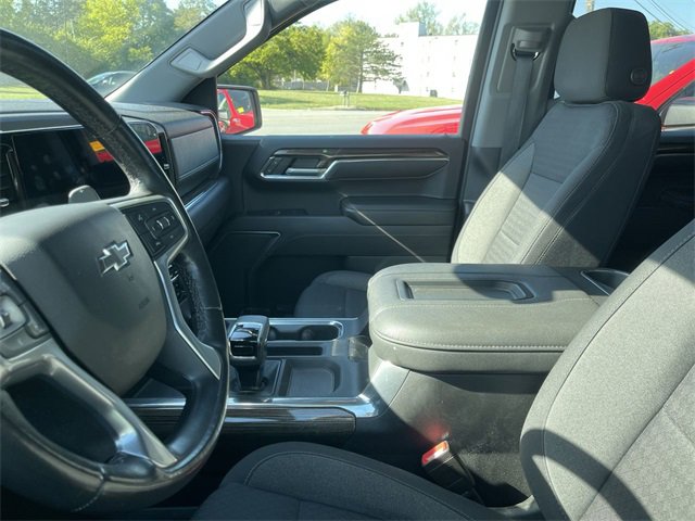 Used 2022 Chevrolet Silverado 1500 LT Trail Boss image 4