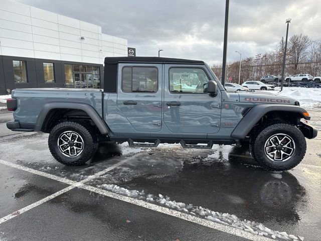 Used 2024 Jeep Gladiator Rubicon w/ Convenience Group image 6