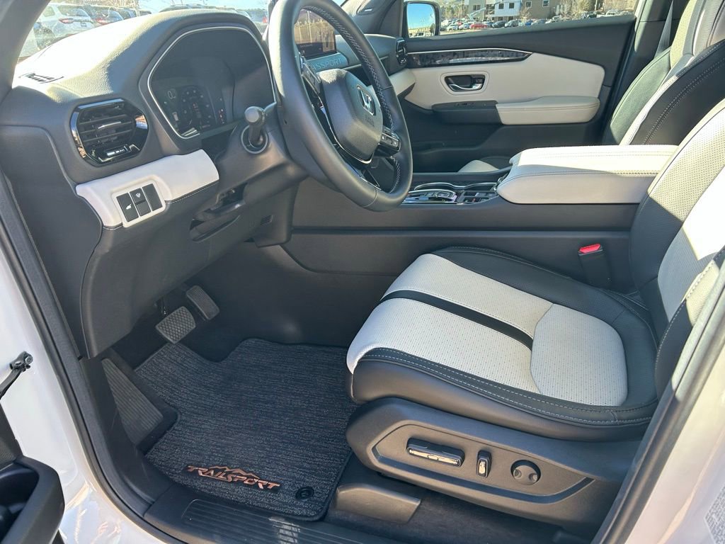 Used 2026 Honda Passport TrailSport Elite image 12