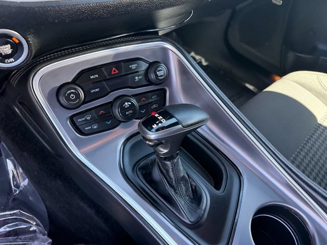 Used 2019 Dodge Challenger SXT RWD image 23