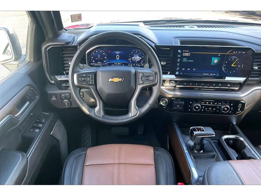 Used 2024 Chevrolet Silverado 1500 High Country w/ Technology Package AWD/4WD image 6