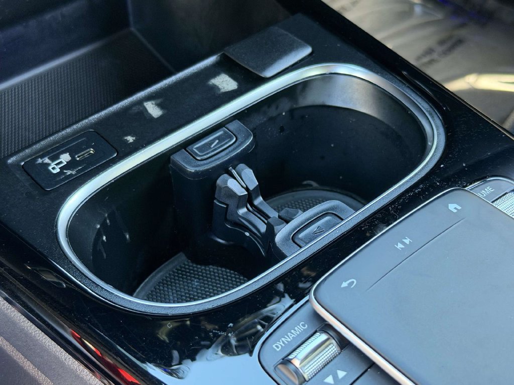 Used 2021 Mercedes-Benz CLA 250 4MATIC image 27