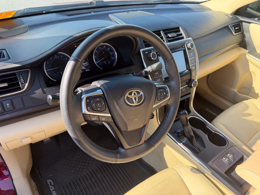 Used 2017 Toyota Camry XLE w/ Moonroof Package FWD image 12