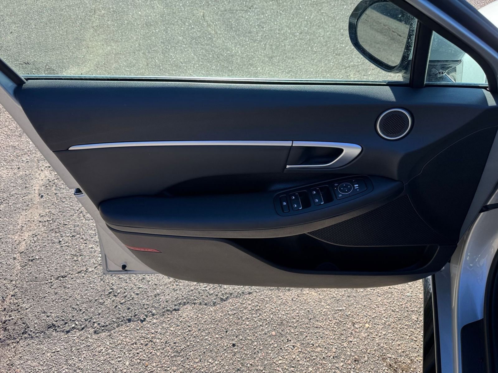 Used 2025 Hyundai Sonata SEL FWD image 18